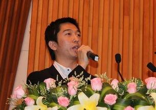 头条 吴友平,头条风云人物，揭秘其背后的故事与成就