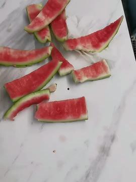 西瓜和头条粉丝哪个好,粉丝数量大比拼，谁才是王者？