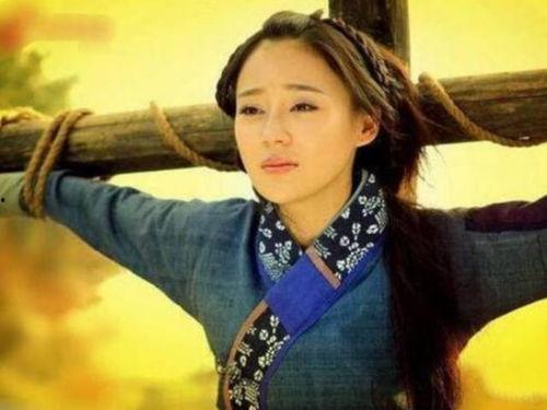 女明星捆绑拍摄,揭秘女明星捆绑拍摄背后的故事