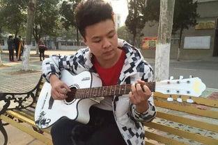 云南的网红唱歌小伙子,歌声传遍大江南北的青春旋律