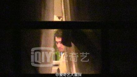 忘拉窗帘的明星,忘拉窗帘的明星瞬间